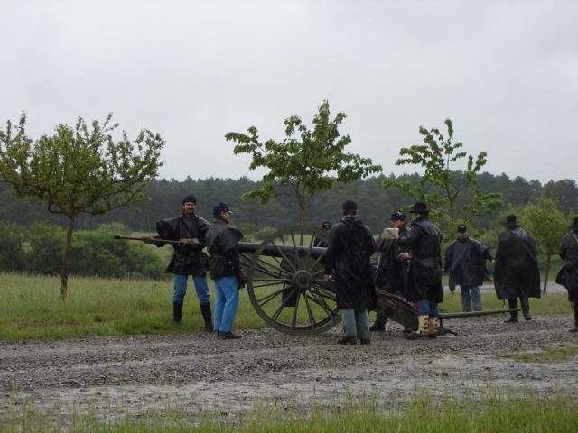 * Image 32