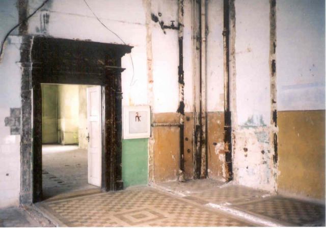* Image 40