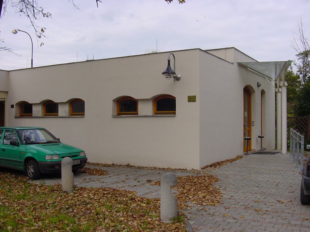 * Image 79