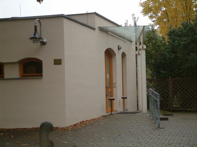 * Image 9