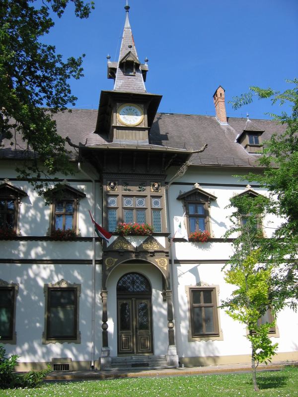 * Image 13
